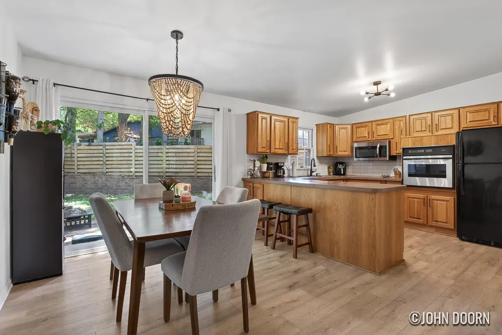 2246 Holliday Drive SW Wyoming City MI 49519