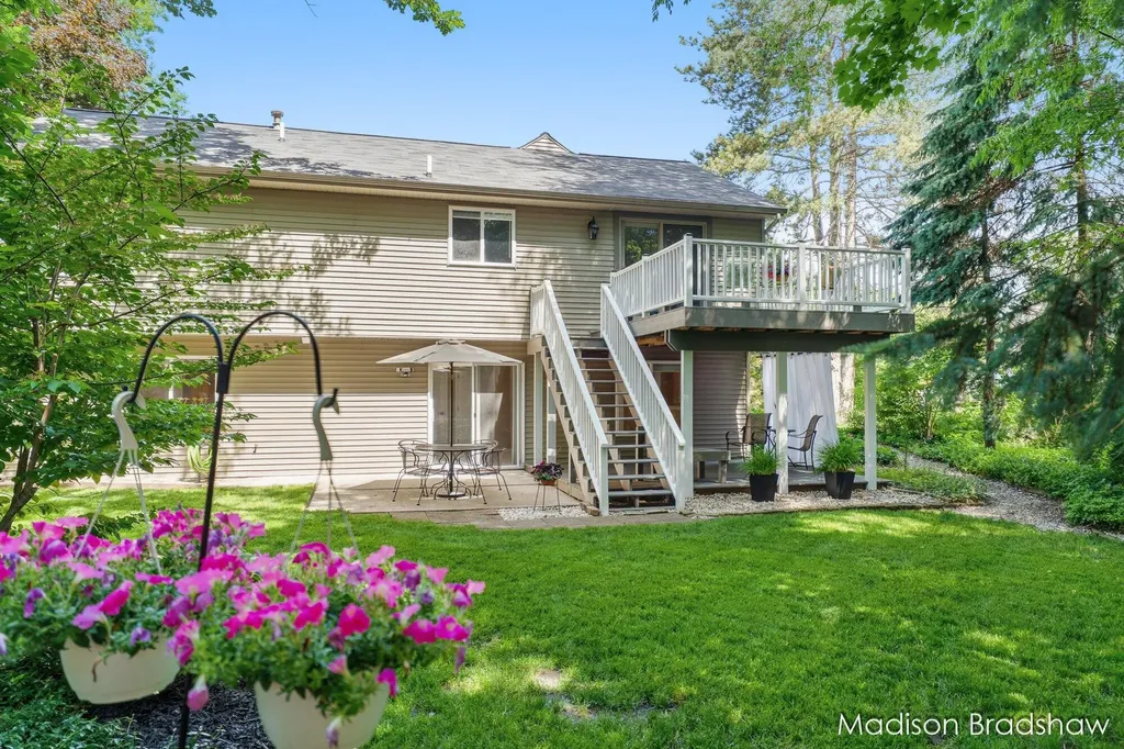 7154 Timbercreek Drive Allendale Charter Township MI 49401