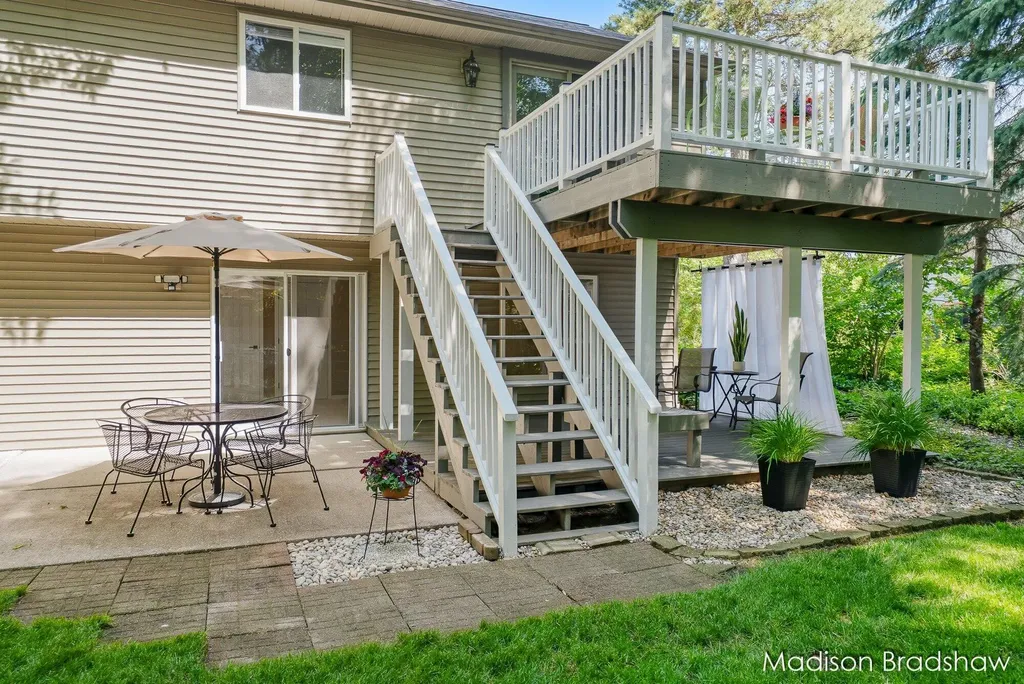 7154 Timbercreek Drive Allendale Charter Township MI 49401