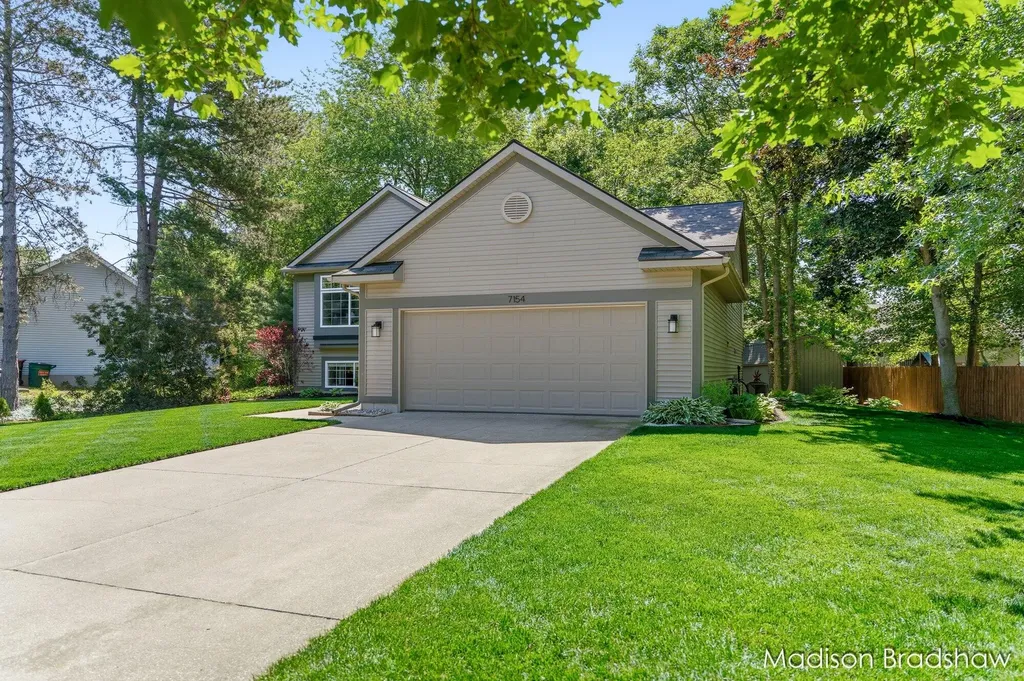 7154 Timbercreek Drive Allendale Charter Township MI 49401