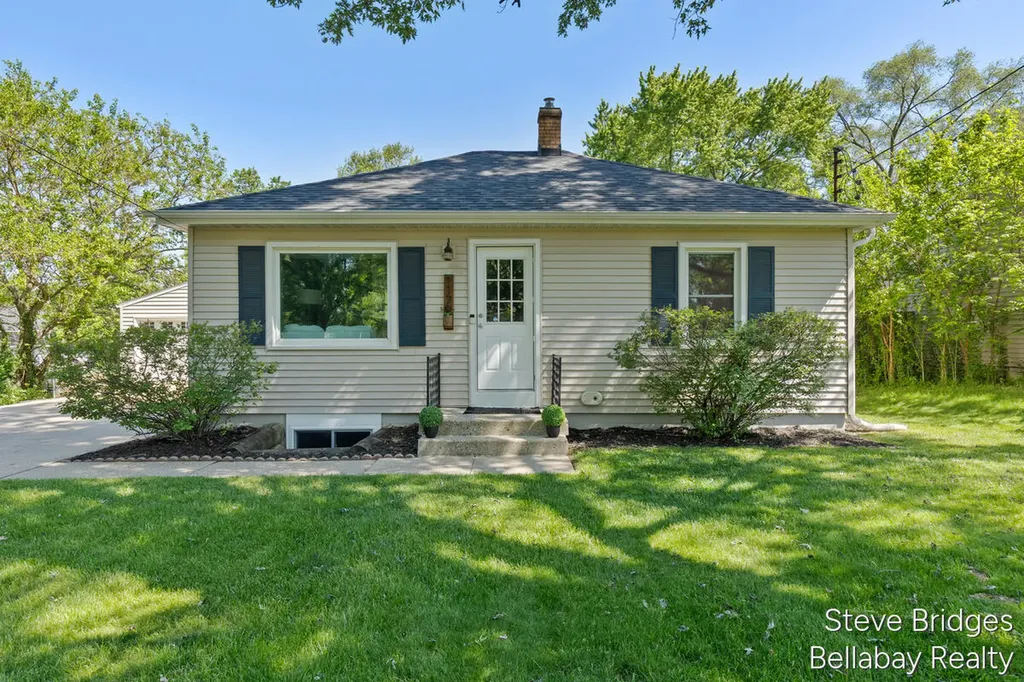 1179 Koster Street Georgetown Charter Township MI 49428
