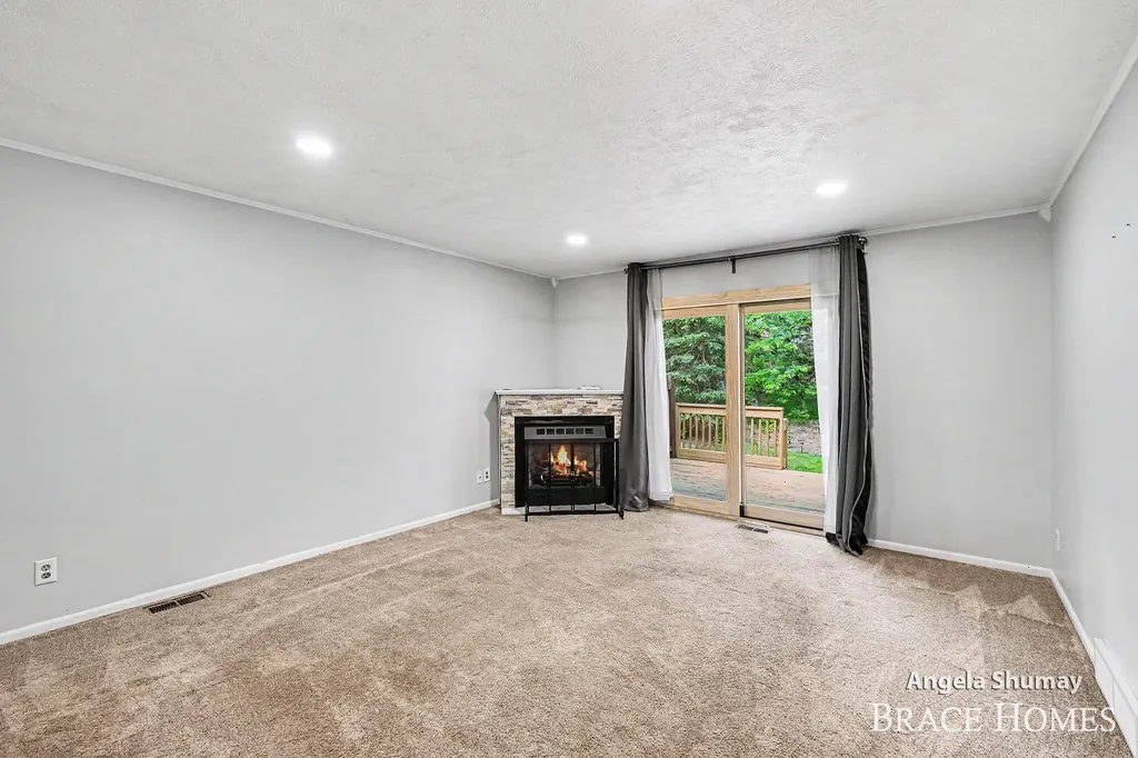 2631 Chatham Woods Drive SE Cascade Charter Township MI 49546