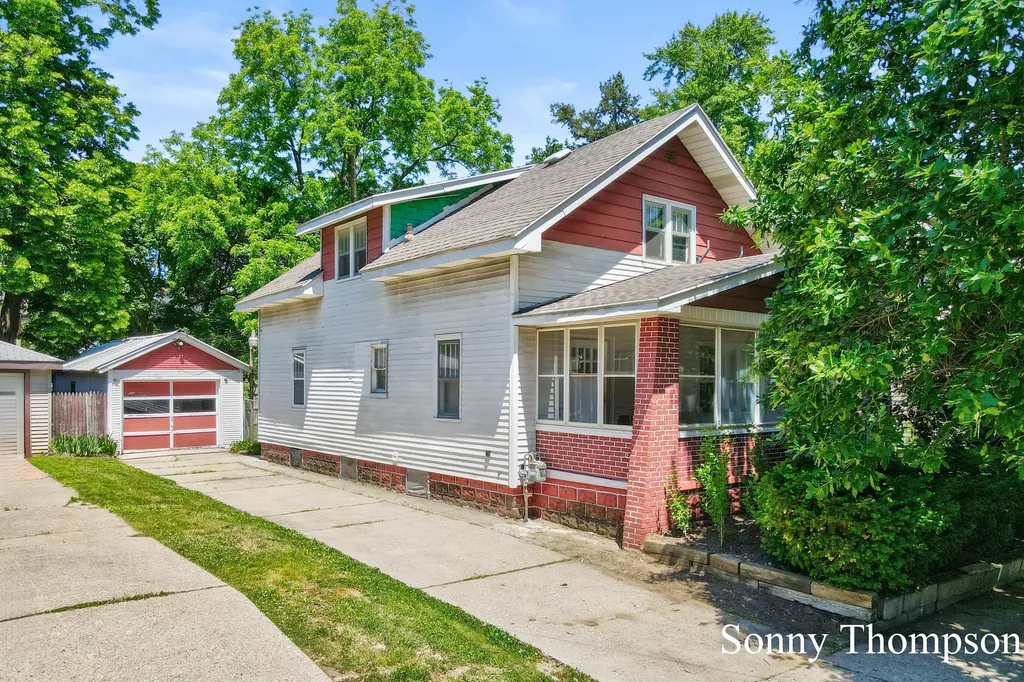 53 Baylis Street SW Grand Rapids City MI 49507