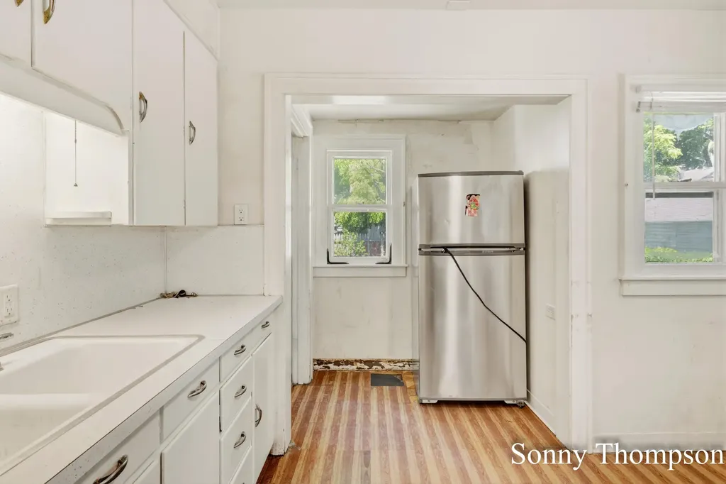53 Baylis Street SW Grand Rapids City MI 49507
