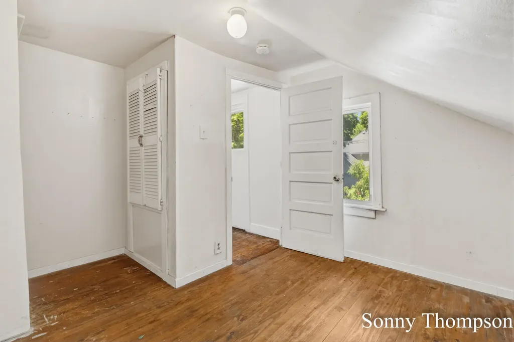 53 Baylis Street SW Grand Rapids City MI 49507