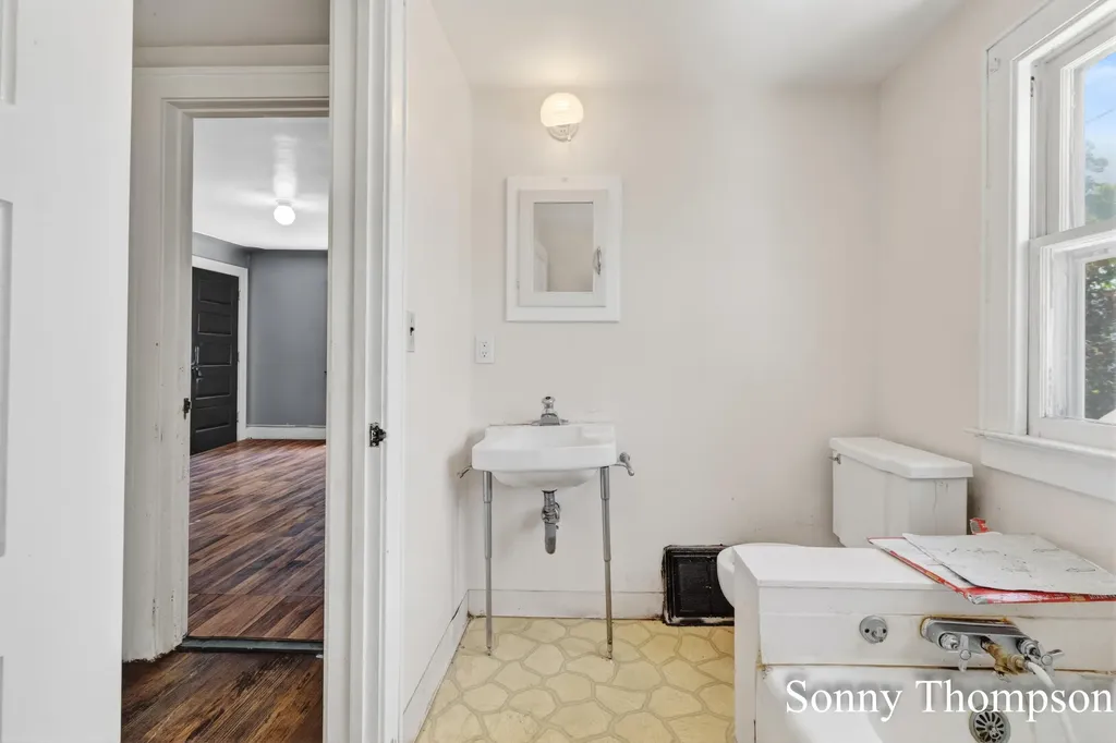 53 Baylis Street SW Grand Rapids City MI 49507