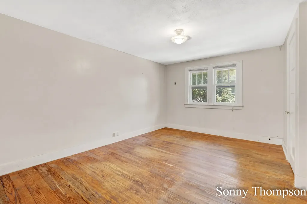 53 Baylis Street SW Grand Rapids City MI 49507