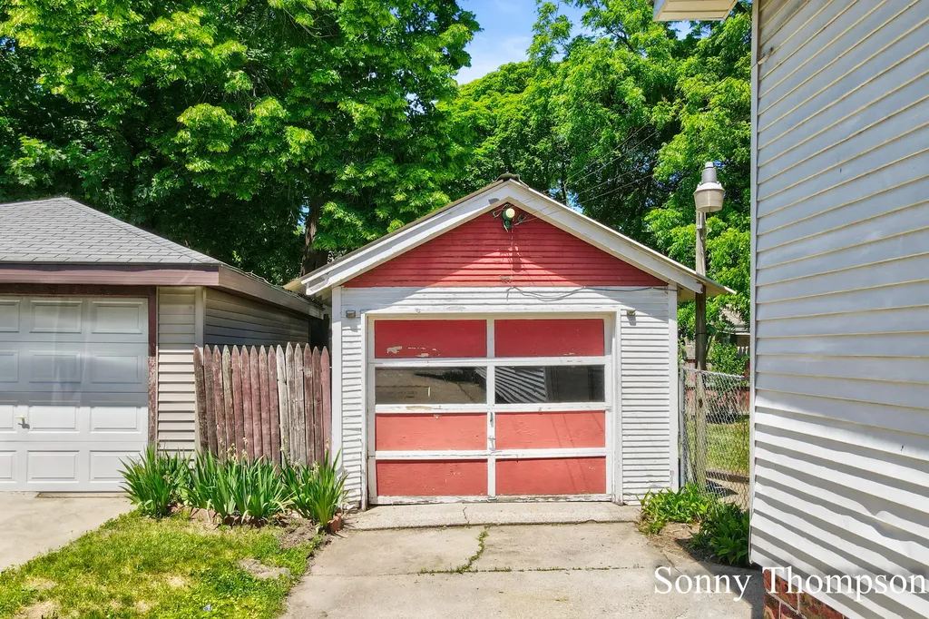 53 Baylis Street SW Grand Rapids City MI 49507