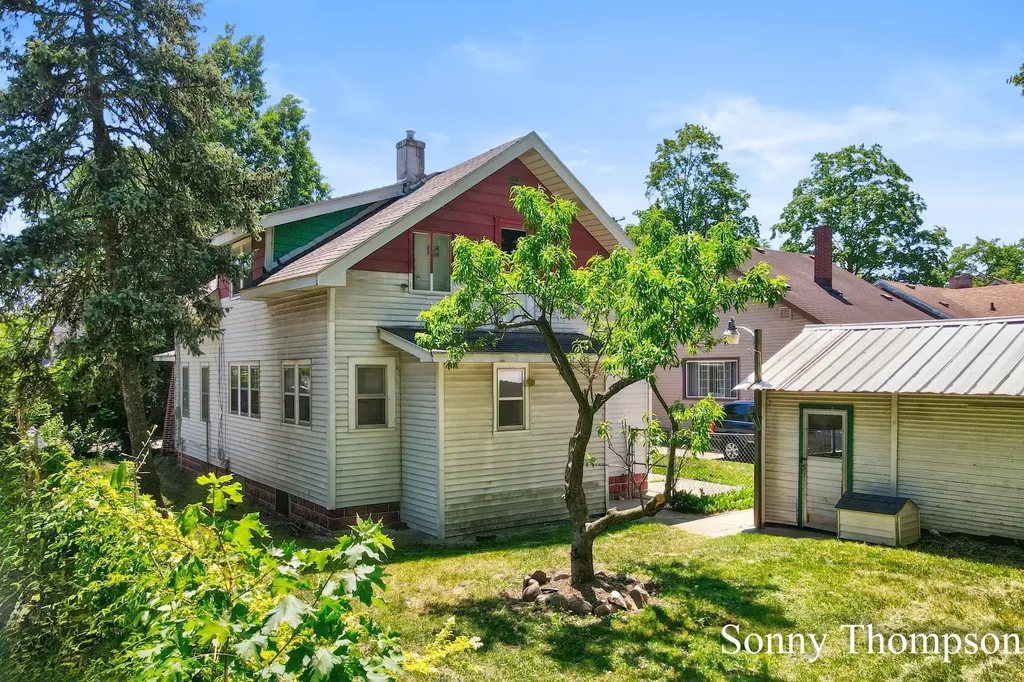 53 Baylis Street SW Grand Rapids City MI 49507