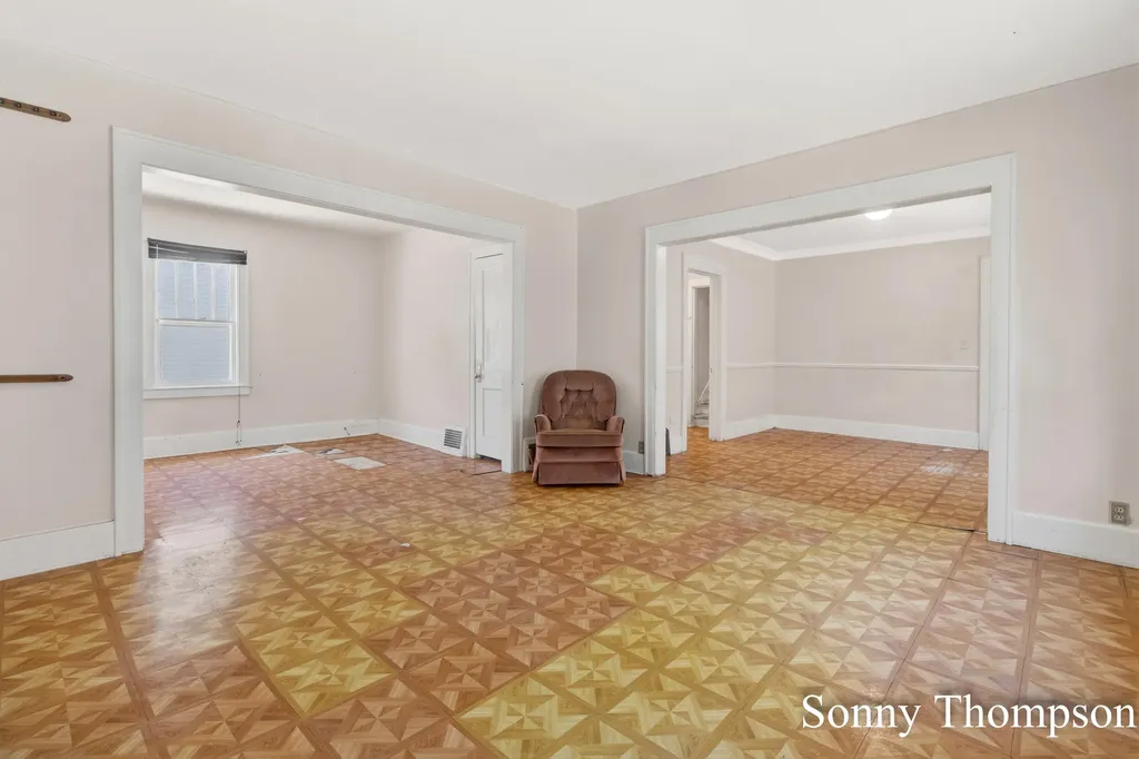 53 Baylis Street SW Grand Rapids City MI 49507