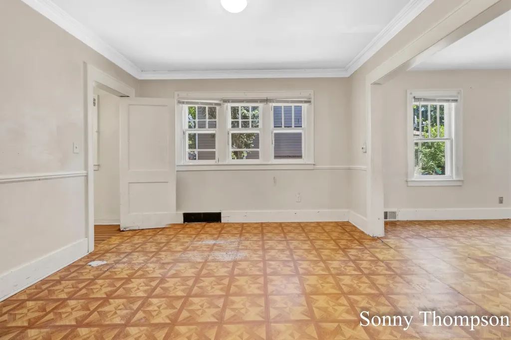 53 Baylis Street SW Grand Rapids City MI 49507