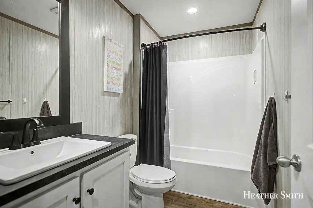 1285 Ashbrook Street NE Plainfield Charter Township MI 49306