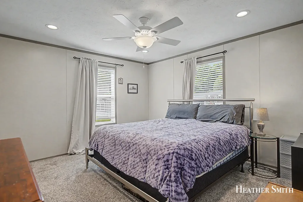 1285 Ashbrook Street NE Plainfield Charter Township MI 49306