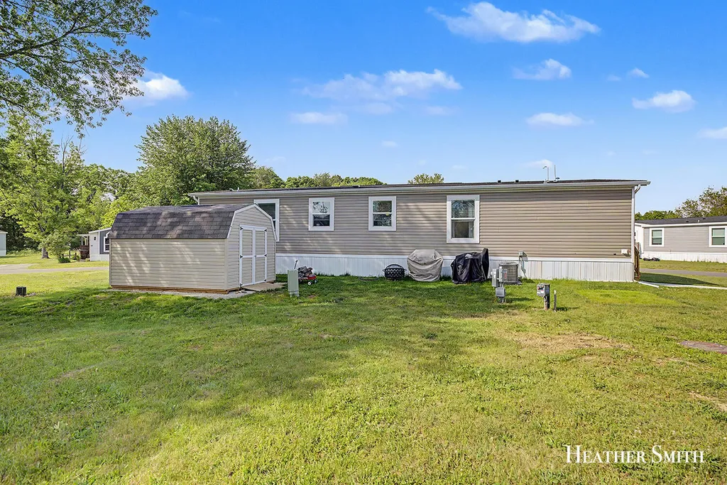 1285 Ashbrook Street NE Plainfield Charter Township MI 49306