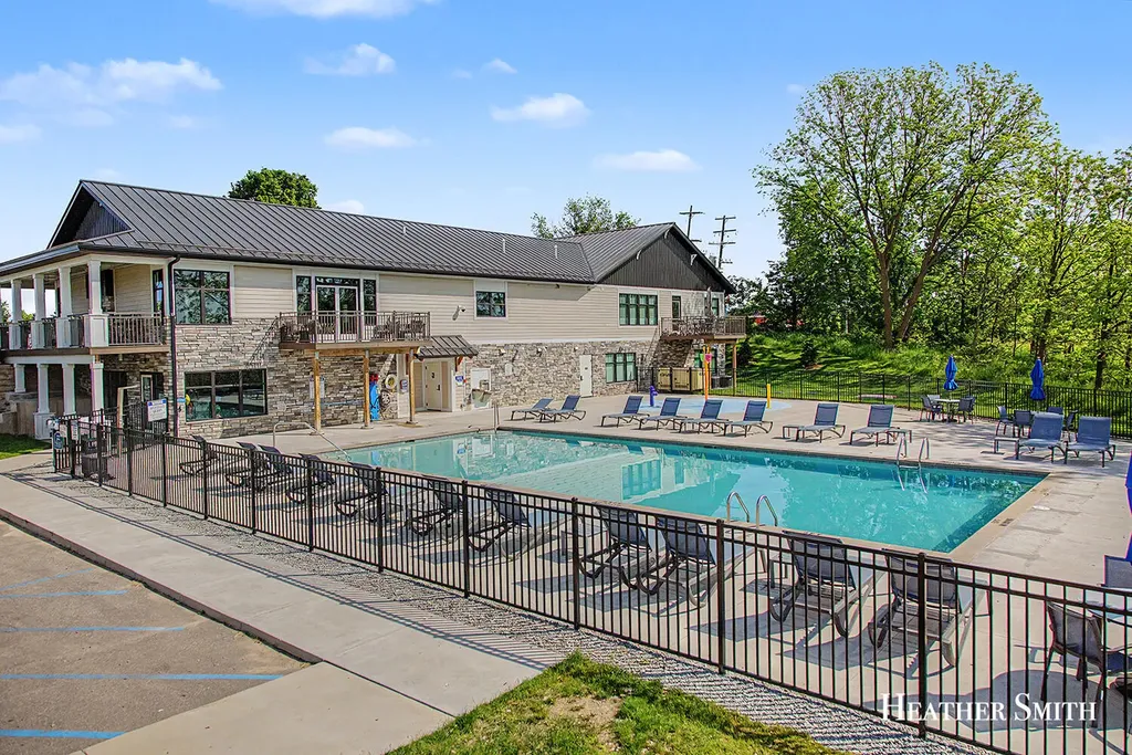 1285 Ashbrook Street NE Plainfield Charter Township MI 49306
