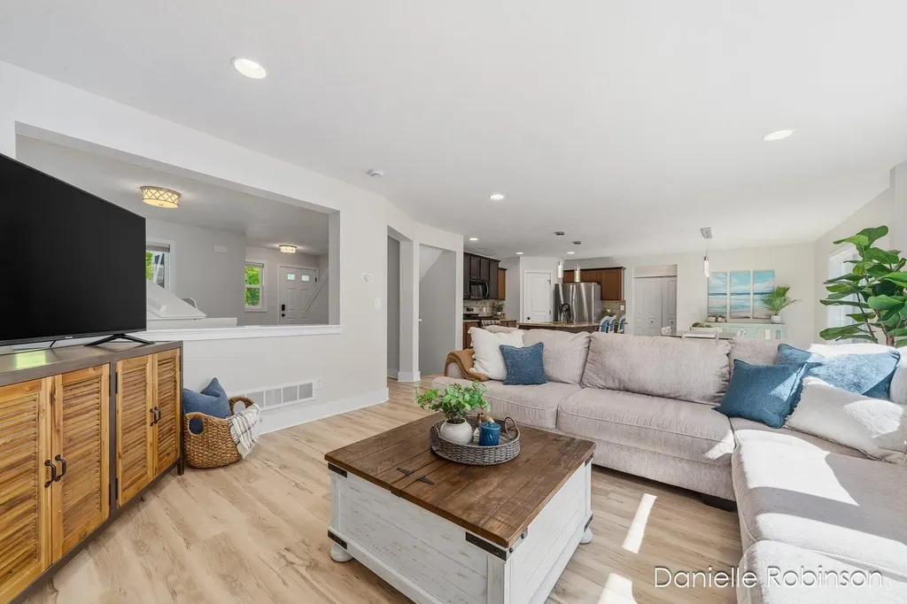 16936 Birchview Drive Crockery Township MI 49448