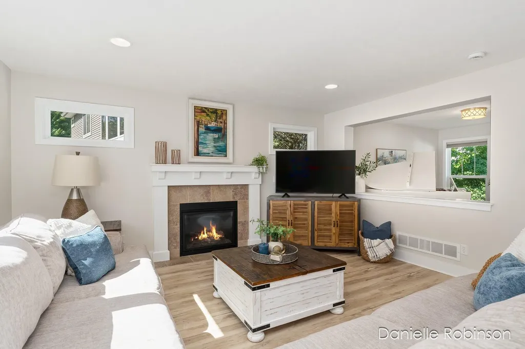 16936 Birchview Drive Crockery Township MI 49448