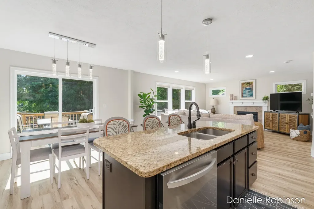 16936 Birchview Drive Crockery Township MI 49448
