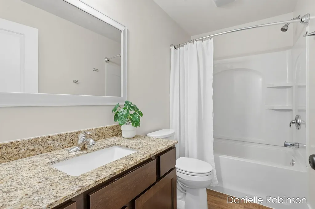 16936 Birchview Drive Crockery Township MI 49448