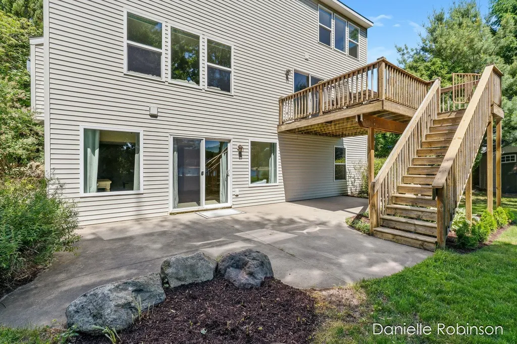 16936 Birchview Drive Crockery Township MI 49448