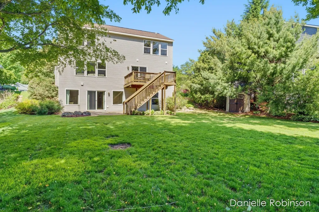 16936 Birchview Drive Crockery Township MI 49448