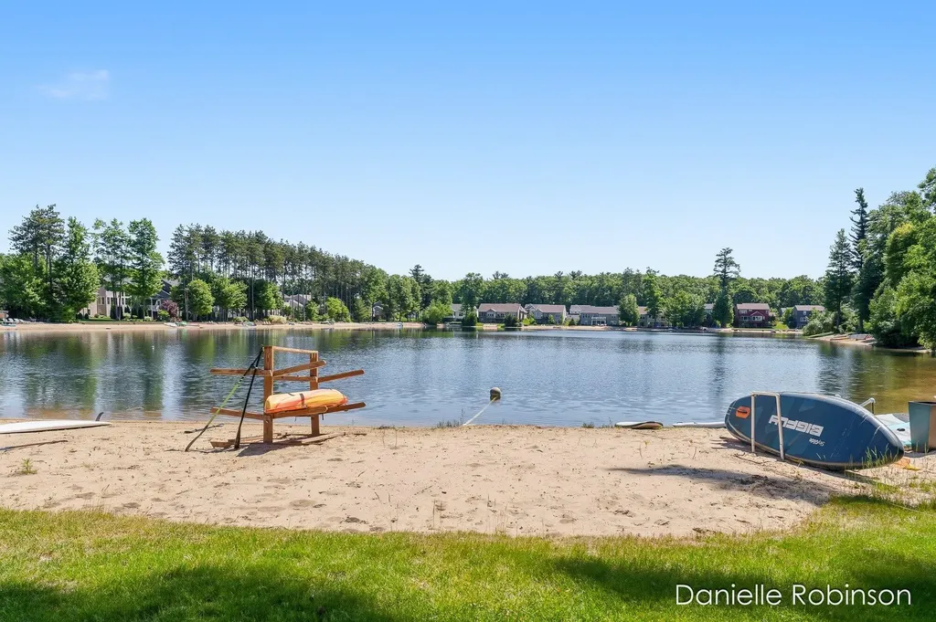 16936 Birchview Drive Crockery Township MI 49448
