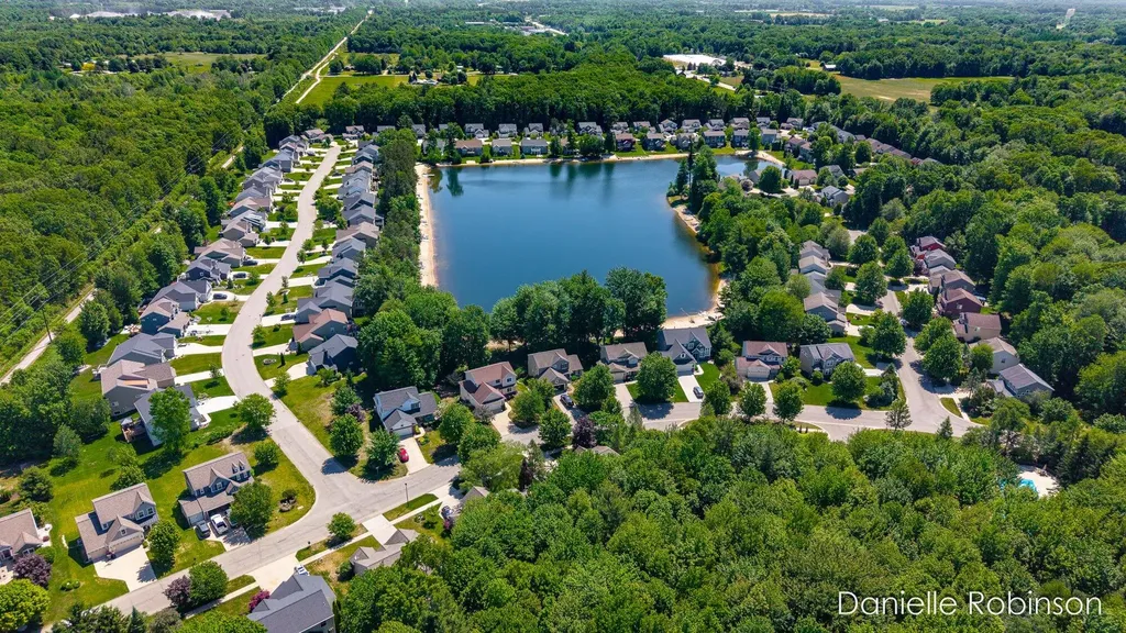16936 Birchview Drive Crockery Township MI 49448