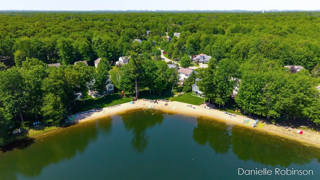 16936 Birchview Drive Crockery Township MI 49448