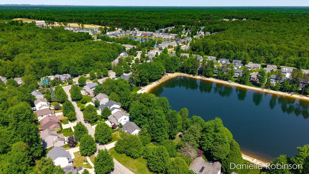 16936 Birchview Drive Crockery Township MI 49448
