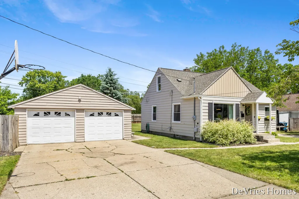 3543 30th Street SW Grandville City MI 49418