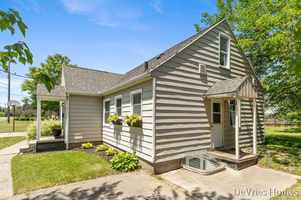 3543 30th Street SW Grandville City MI 49418