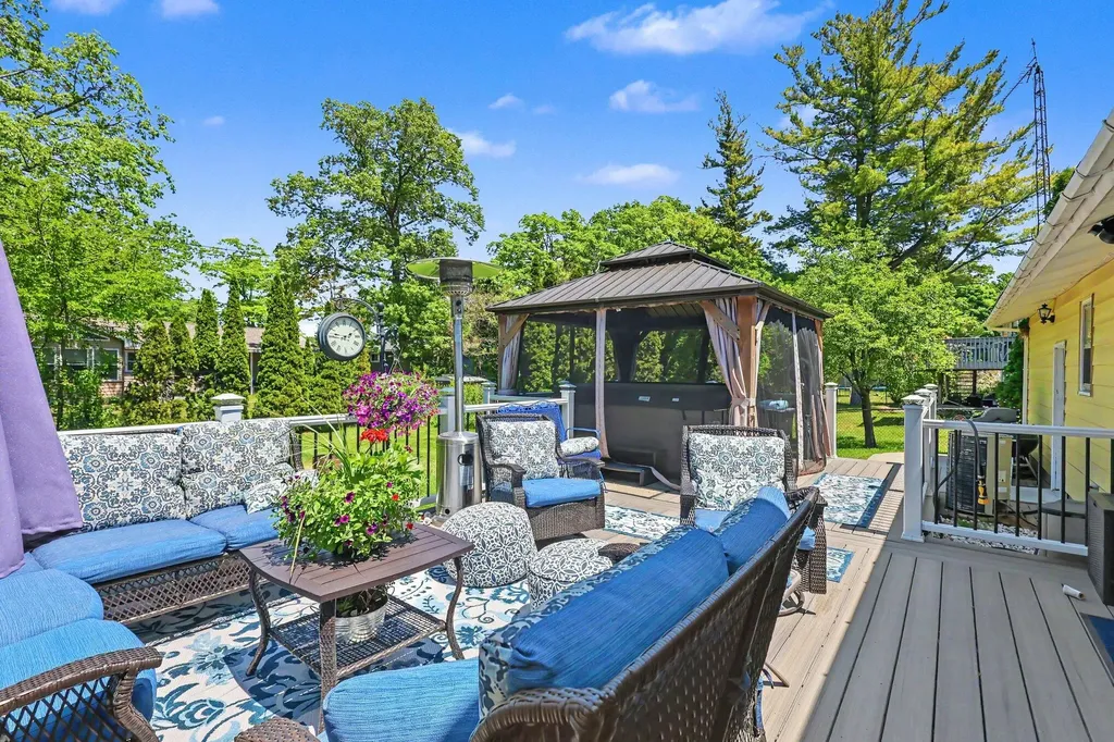 1852 Castle Avenue Norton Shores City MI 49441