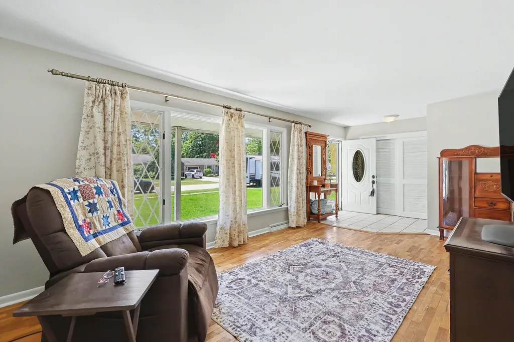 1852 Castle Avenue Norton Shores City MI 49441