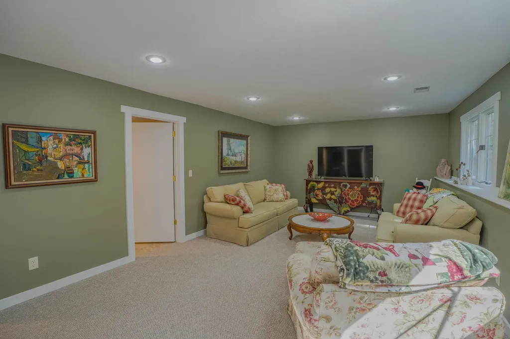 3334 Woodwind Drive NE Plainfield Charter Township MI 49525