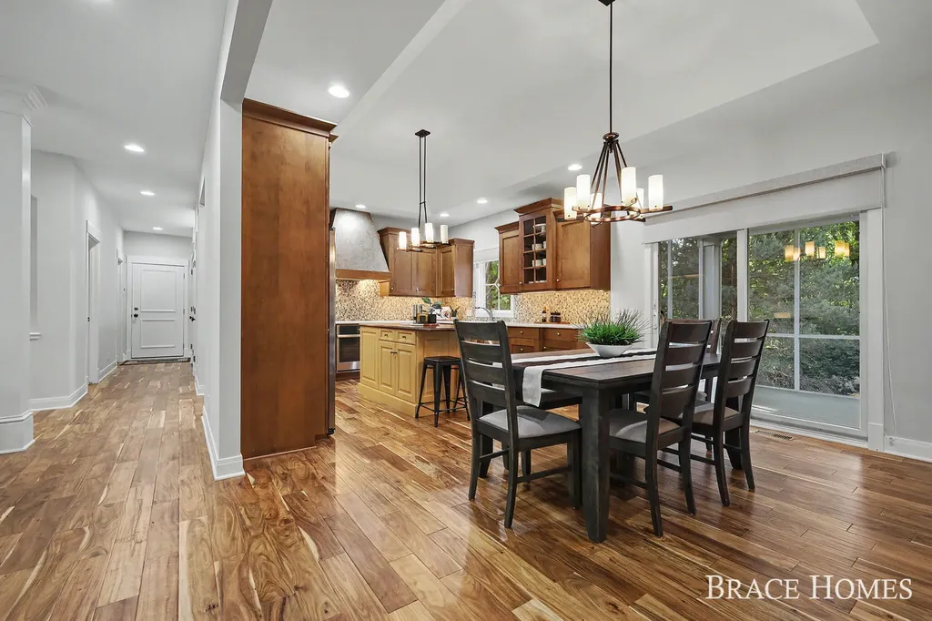 4470 Oak Arbor Drive NE Plainfield Charter Township MI 49525