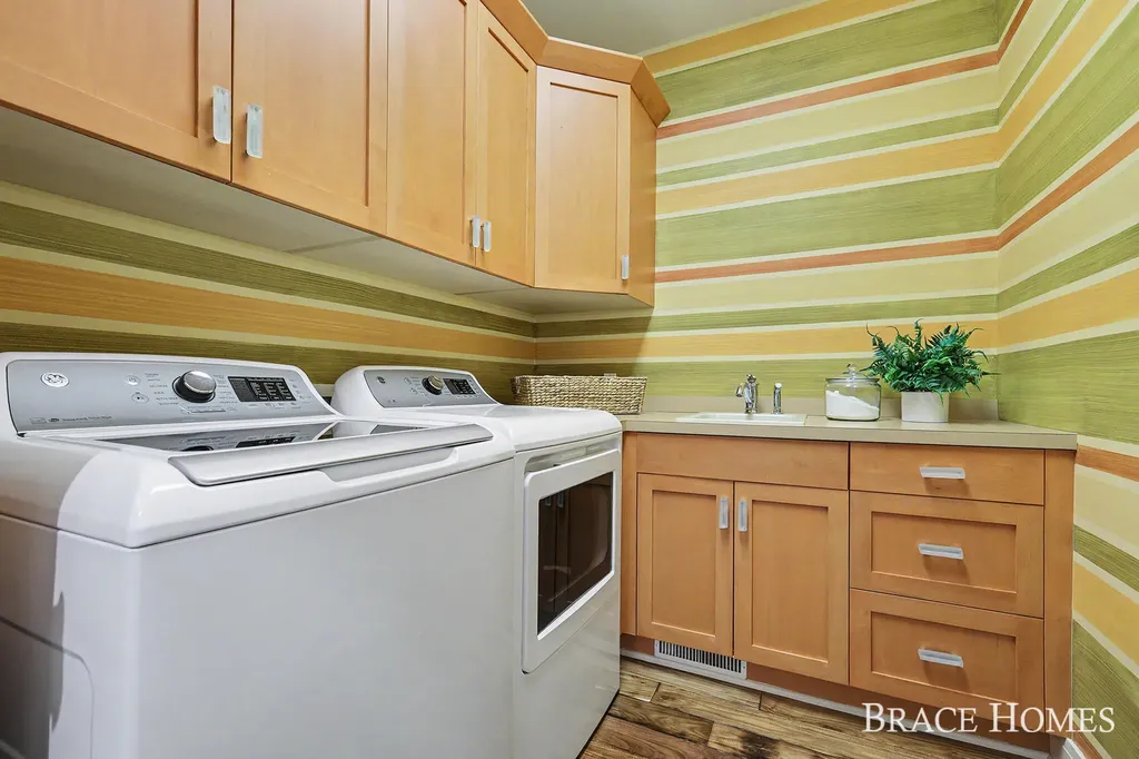 4470 Oak Arbor Drive NE Plainfield Charter Township MI 49525