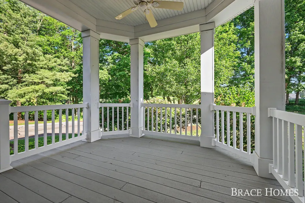 4470 Oak Arbor Drive NE Plainfield Charter Township MI 49525
