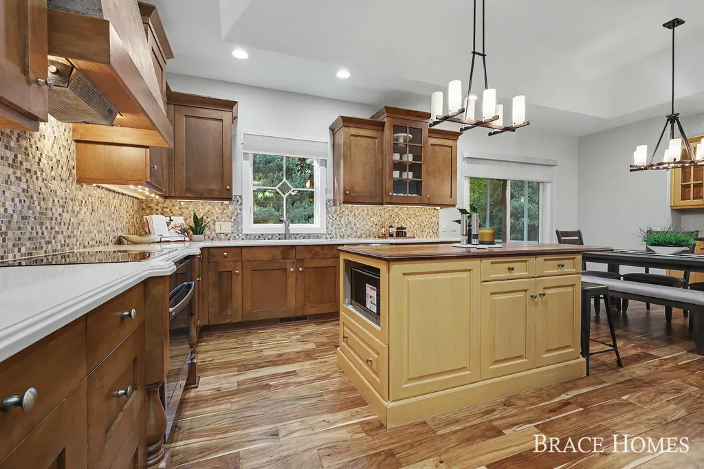 4470 Oak Arbor Drive NE Plainfield Charter Township MI 49525