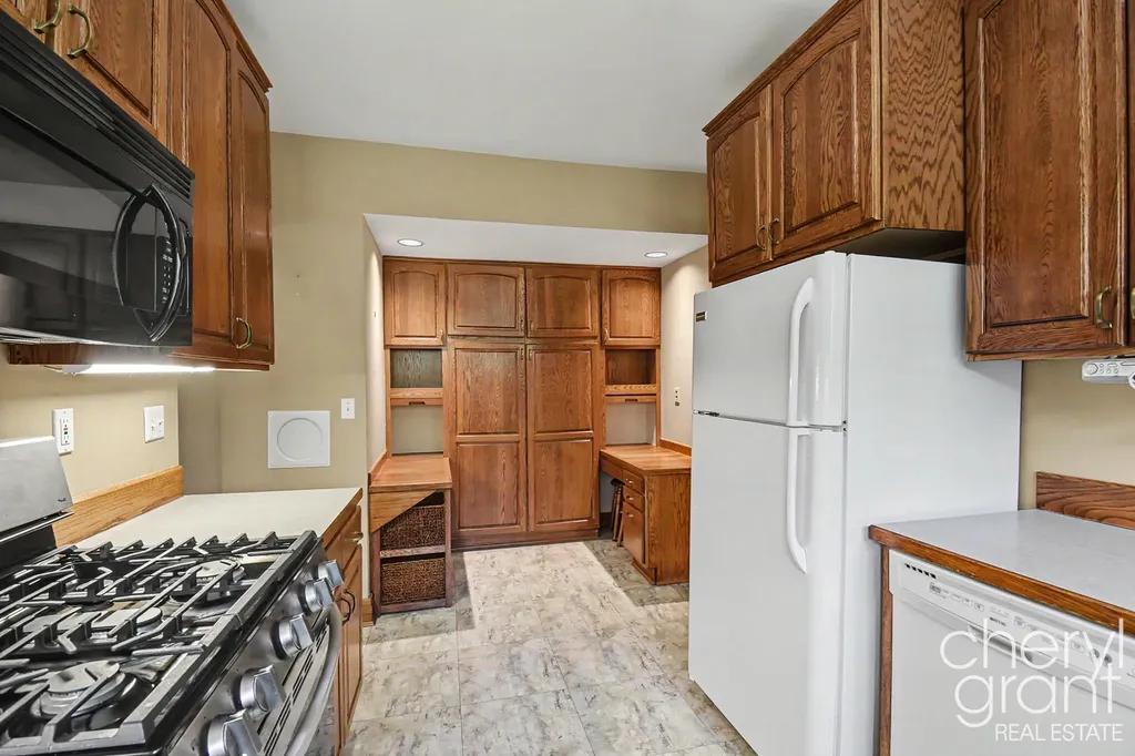 1139 Cadillac Drive SE Grand Rapids City MI 49506