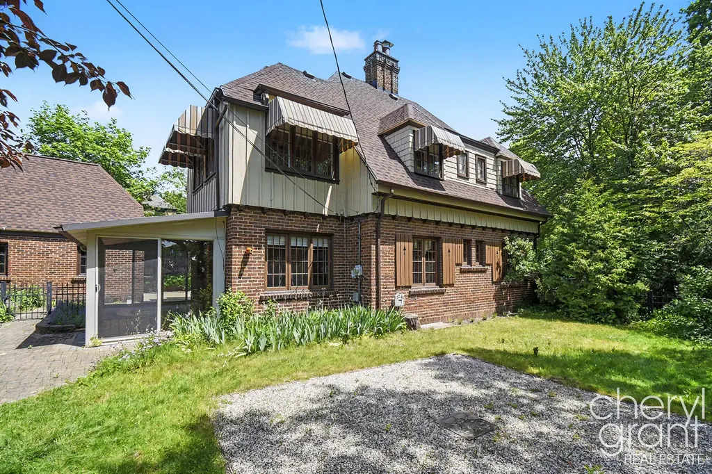 1139 Cadillac Drive SE Grand Rapids City MI 49506