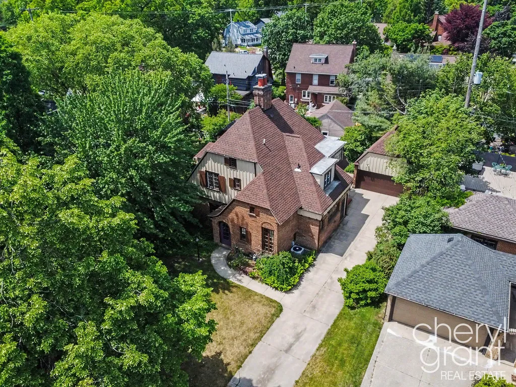 1139 Cadillac Drive SE Grand Rapids City MI 49506
