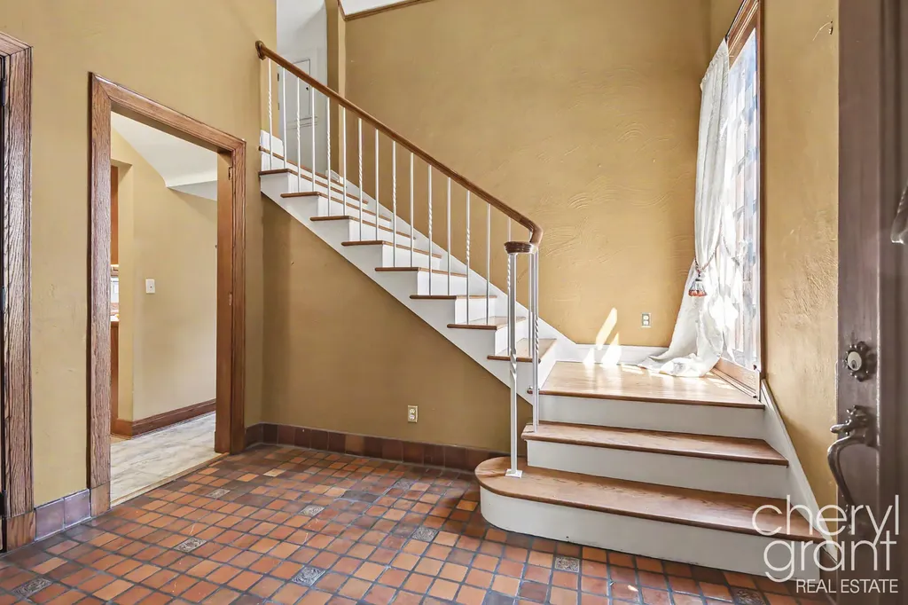 1139 Cadillac Drive SE Grand Rapids City MI 49506