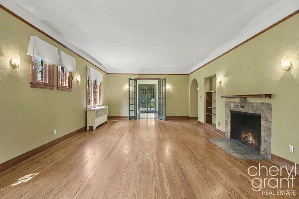1139 Cadillac Drive SE Grand Rapids City MI 49506