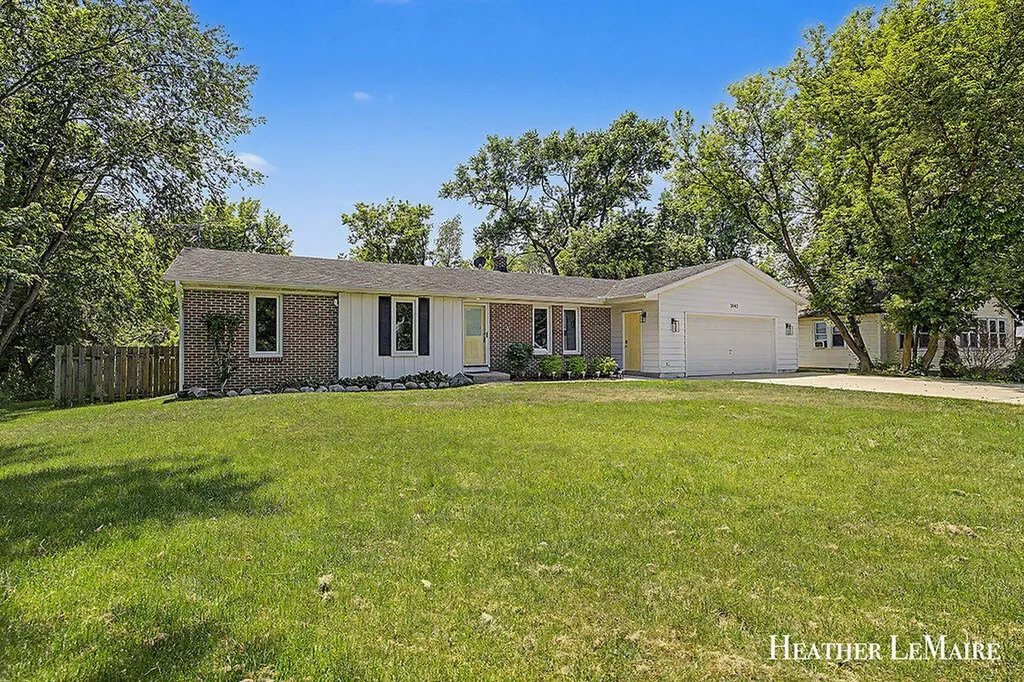 3942 Byron Road Jamestown Charter Township MI 49426