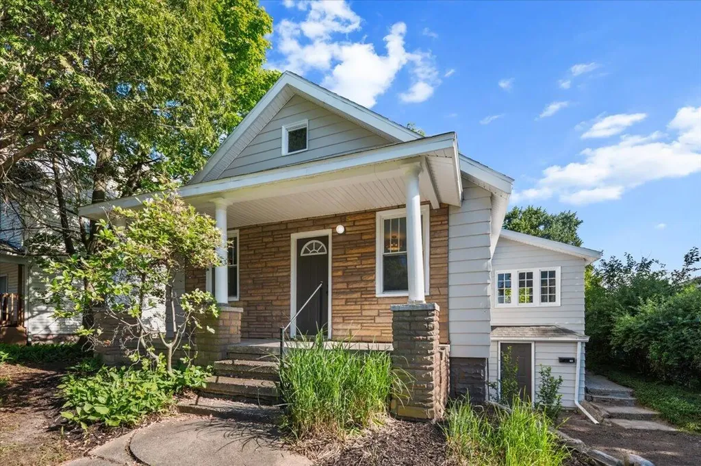710 Leonard Street NE Grand Rapids City MI 49503