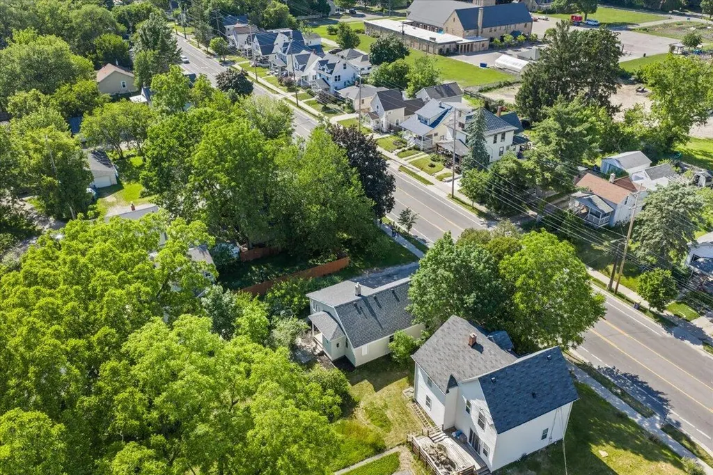 710 Leonard Street NE Grand Rapids City MI 49503