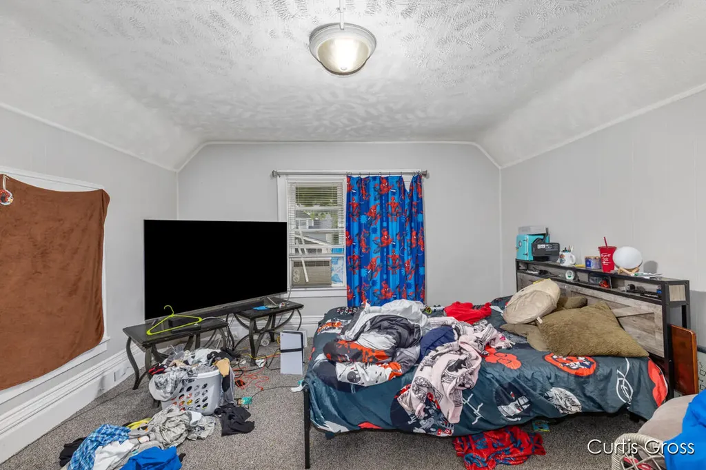 616 Pine Avenue NW Grand Rapids City MI 49504
