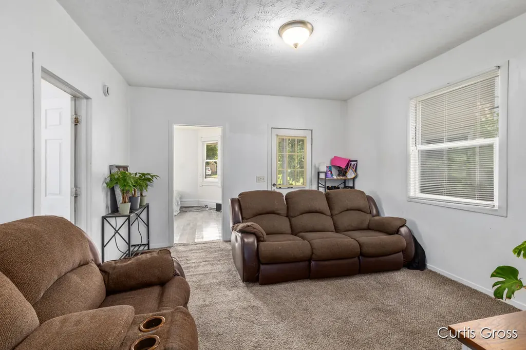 616 Pine Avenue NW Grand Rapids City MI 49504