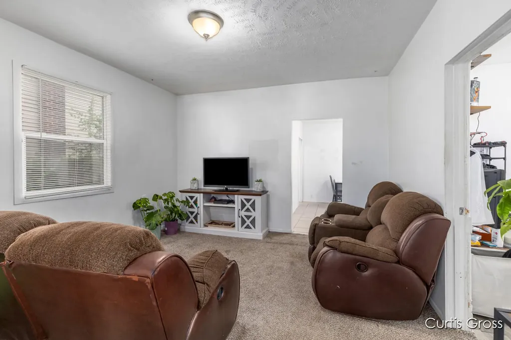 616 Pine Avenue NW Grand Rapids City MI 49504