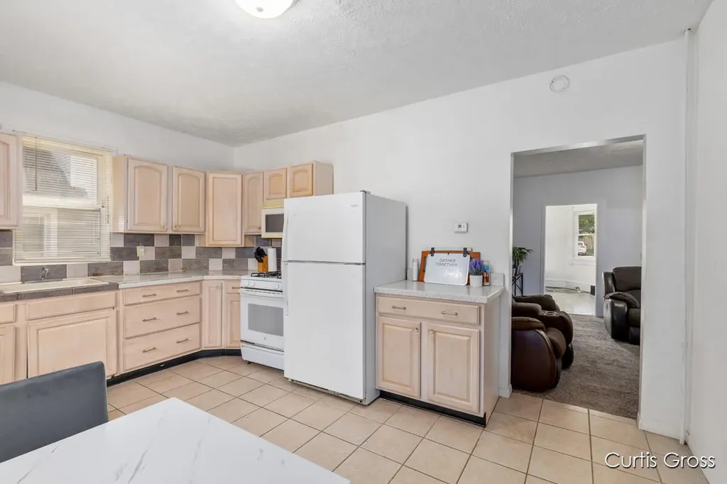 616 Pine Avenue NW Grand Rapids City MI 49504